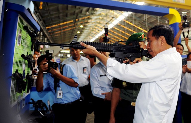Kembangkan Tank dan Roket, Pindad Minta Izin Suntikan Rp 700 M ke DPR Kembangkan Tank dan Roket, Pindad Minta Izin Suntikan Rp 700 M ke DPR