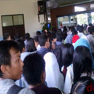 Dari Pengangguran 7,4 Juta Orang, Terbanyak Anak Muda Usia 15-29 Tahun Dari Pengangguran 7,4 Juta Orang, Terbanyak Anak Muda Usia 15-29 Tahun