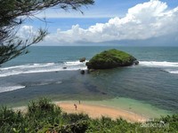 Panorama Pantai Ngandong Panorama Pantai Ngandong