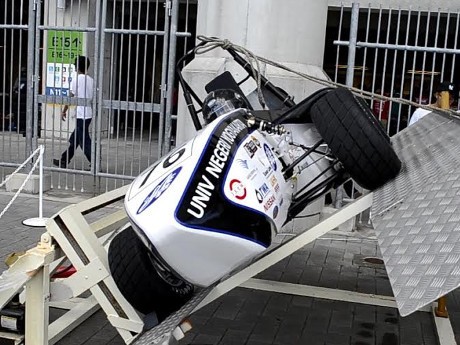 UNY dan ITS Jadi Wakil Indonesia di Student Formula Japan UNY dan ITS Jadi Wakil Indonesia di Student Formula Japan