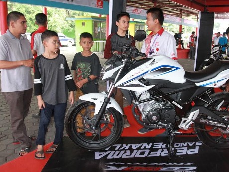 Strategi Perusahaan Otomotif Hadapi Lesunya Ekonomi RI Strategi Perusahaan Otomotif Hadapi Lesunya Ekonomi RI