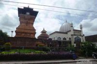 Daftar Tempat Wisata Di Mojokerto Dan Jombang Jatim Mojokerto merupakan salah satu daerah  Lokasi Wisata Alam di Mojokerto