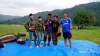 Partner in trip with Kang Aries Partner in trip with Kang Aries