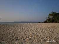 Pantai Bambarano Pantai Bambarano