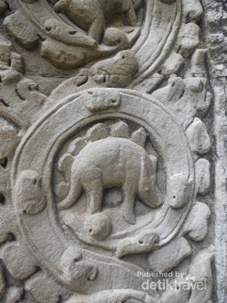 Relief Dinosaurus yang Misterius di Candi Kamboja Relief Dinosaurus yang Misterius di Candi Kamboja