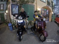 Menghabiskan akhir pekan bersama keluarga Menghabiskan akhir pekan bersama keluarga