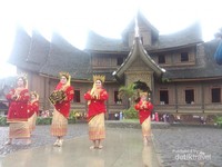 Tarian selamat datang Tarian selamat datang