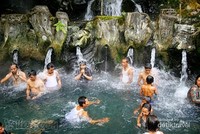 Mandi air pansa yang bisa sedikit menghilangkan dahaga Mandi air pansa yang bisa sedikit menghilangkan dahaga