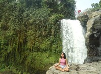 Air terjun Tegenungan memberikan kesejukan dan kedamaian tersendiri Air terjun Tegenungan memberikan kesejukan dan kedamaian tersendiri
