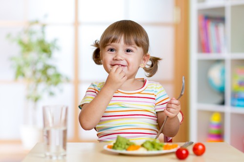 Si Kecil Tak Mudah Sakit dengan Rutin Konsumsi 5 Makanan Enak Ini Si Kecil Tak Mudah Sakit dengan Rutin Konsumsi 5 Makanan Enak Ini