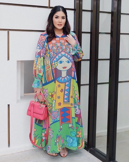 10 Selebriti Indonesia yang Tampil Stylish Saat Hamil 1 10 Selebriti Indonesia yang Tampil Stylish Saat Hamil 1