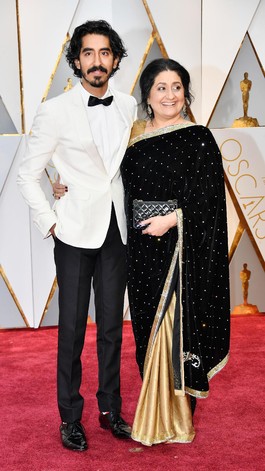 So Sweet, Para Aktor Tampan Gandeng Mesra Ibunda di Oscar 2017 So Sweet, Para Aktor Tampan Gandeng Mesra Ibunda di Oscar 2017