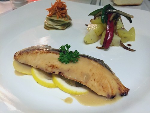 Carpediem: Di Sini Bisa Menyantap Salmon Panggang Miso dengan Suasana Romantis Carpediem: Di Sini Bisa Menyantap Salmon Panggang Miso dengan Suasana Romantis