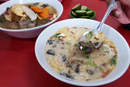 Soto Betawi Afung: Gurih Nikmat, Rasa Legendaris Soto Betawi dan Soto Mie Soto Betawi Afung: Gurih Nikmat, Rasa Legendaris Soto Betawi dan Soto Mie