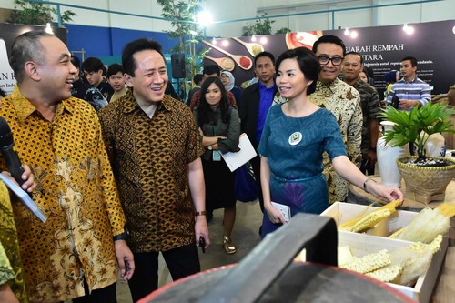 Rasa Sepanjang Masa Sukses Manjakan Lidah Melalui 70 Ikon Kuliner Nusantara Rasa Sepanjang Masa Sukses Manjakan Lidah Melalui 70 Ikon Kuliner Nusantara