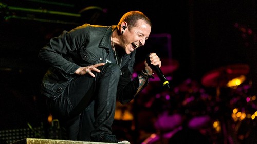 Chester Bennington Meninggal Dunia Chester Bennington Meninggal Dunia