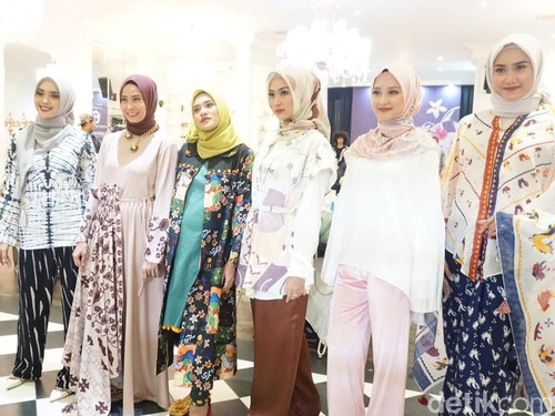 Ini 6 Hijabers Cantik & Inspiratif Indonesia, Ada Dokter Hingga Atlet Ini 6 Hijabers Cantik & Inspiratif Indonesia, Ada Dokter Hingga Atlet