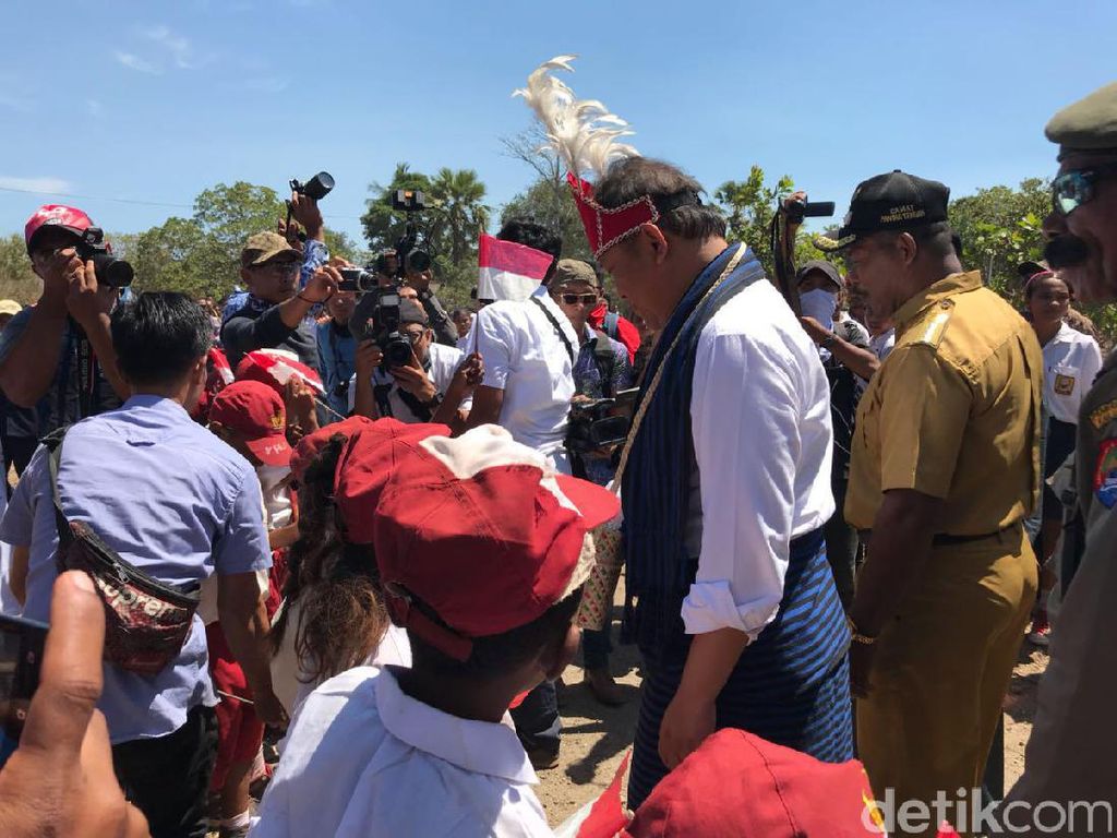 Peresmian BTS 4G LTE di Desa Tode, Alor Peresmian BTS 4G LTE di Desa Tode, Alor