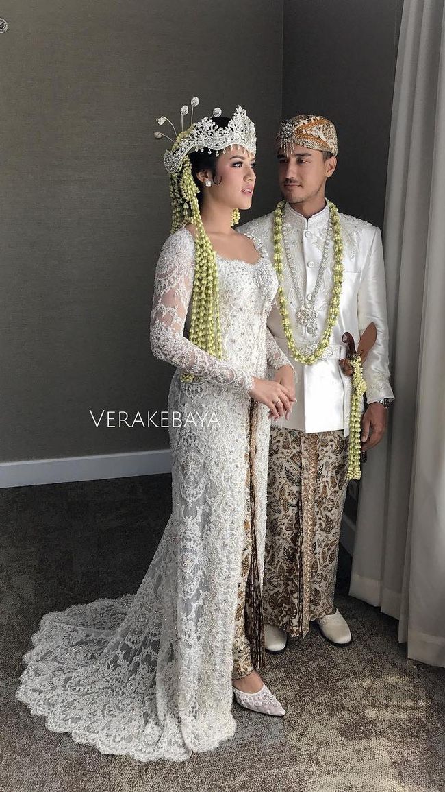 7 Inspirasi Kebaya Pengantin Adat Selebriti, Raisa Sampai 